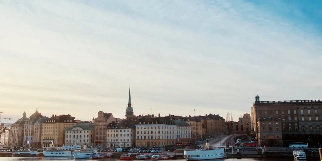 A new horizon for adaptive logical reasoning tests