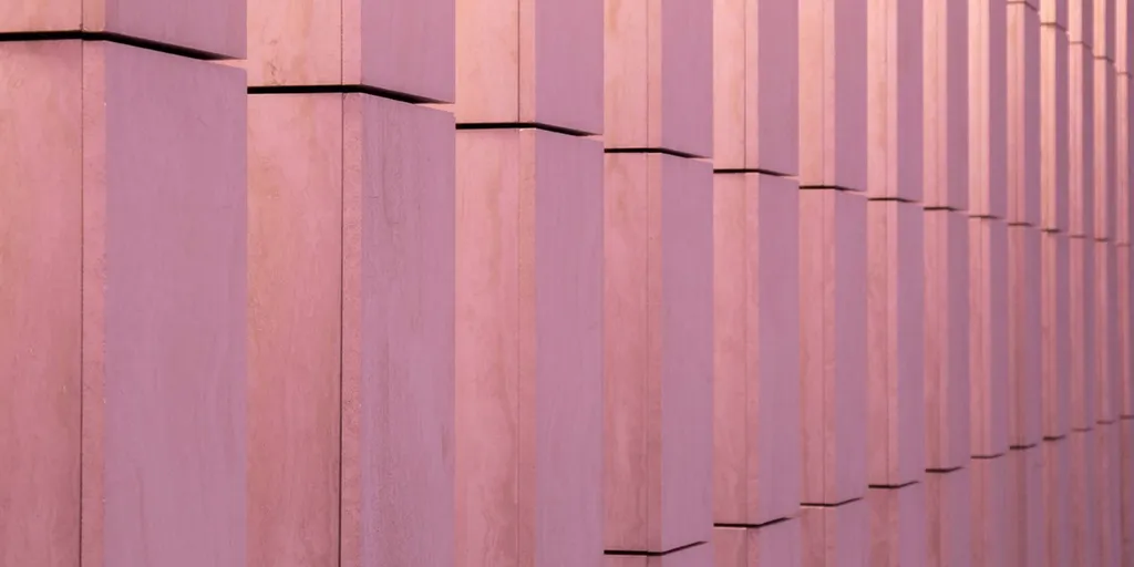 A new horizon for adaptive logical reasoning tests